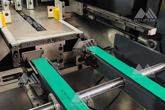 ماشین اصلاح اتوماتیک سه چاقویی Janpanese Keyance PLC سیستم کنترل مقیاس پذیر Docking ISM System