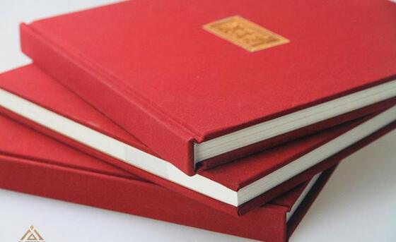 دستگاه صحافی و شیار زنی هیدرولیکی MF-PCM560EV Maufung برای کتاب مقدس