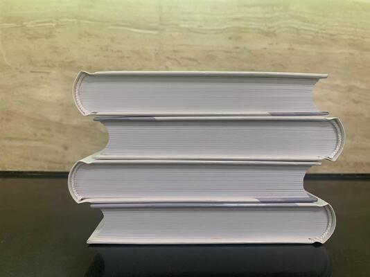 دستگاه صحافی نیمه اتوماتیک نوت بوک با توان 1.5 کیلووات، سرعت 17 عدد در دقیقه و ضخامت 60 میلی متر برای کتاب های جلد نرم و کتاب های کودکان